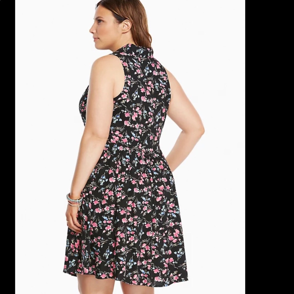 Torrid floral button-up* - Picture 2 of 4